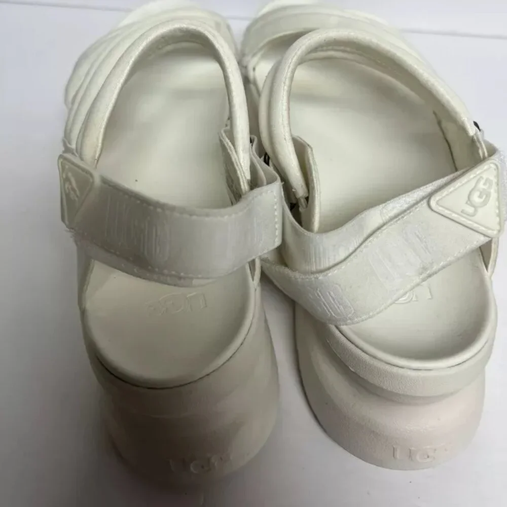 UGG women la